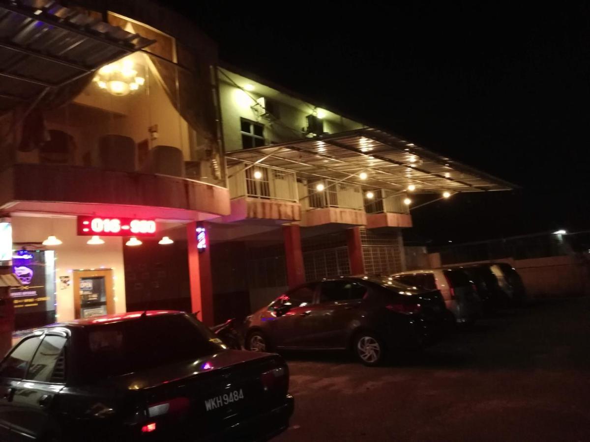 Daisyinn Budget Hotel Kuala Terengganu Kampong Gong Badak Eksteriør billede