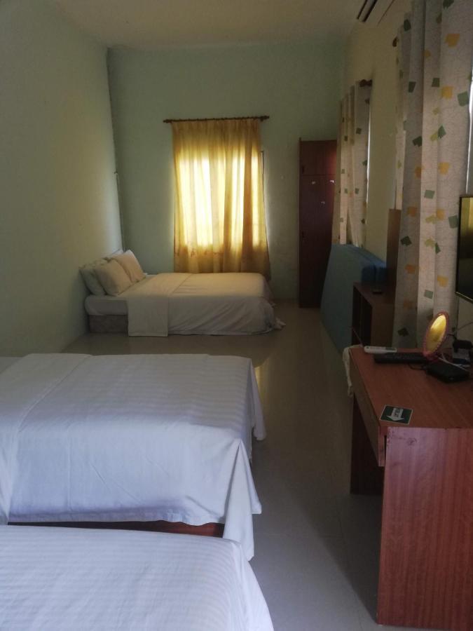 Daisyinn Budget Hotel Kuala Terengganu Kampong Gong Badak Eksteriør billede
